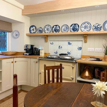 Charming Cottage In The Heart Of Sherborne Sherborne  Exterior foto
